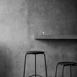 Fritz Hansen Dot Hocker, Schwarz 6 Fritz Hansen Dot Hocker, Schwarz -Cozy Living fritz hansen dot hocker 9