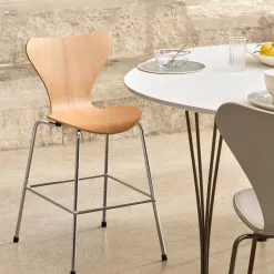 Fritz Hansen Series 7 Kinderstuhl, Eiche / Chrom -Cozy Living fritz hansen series 7 kinderstuhl 4