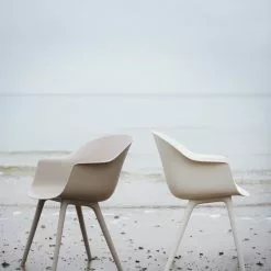 Gubi Bat Esszimmerstuhl Outdoor, Alabaster White 6 Gubi Bat Esszimmerstuhl Outdoor, Alabaster White -Cozy Living gubi bat esszimmerstuhl auenbereich 1