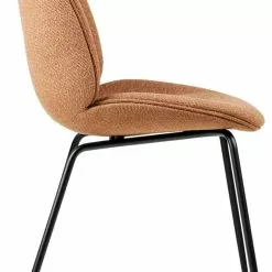 Gubi Beetle Stuhl Gepolstert / Kegelförmige Basis, Around Bouclé 032 -Cozy Living gubi beetle dining chair front matt black 22
