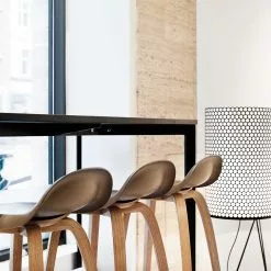 Gubi 3D Barstuhl H65cm, Walnut/ Shy Cherry -Cozy Living gubi gubi 3d barstuhl h65cm walnut black 4