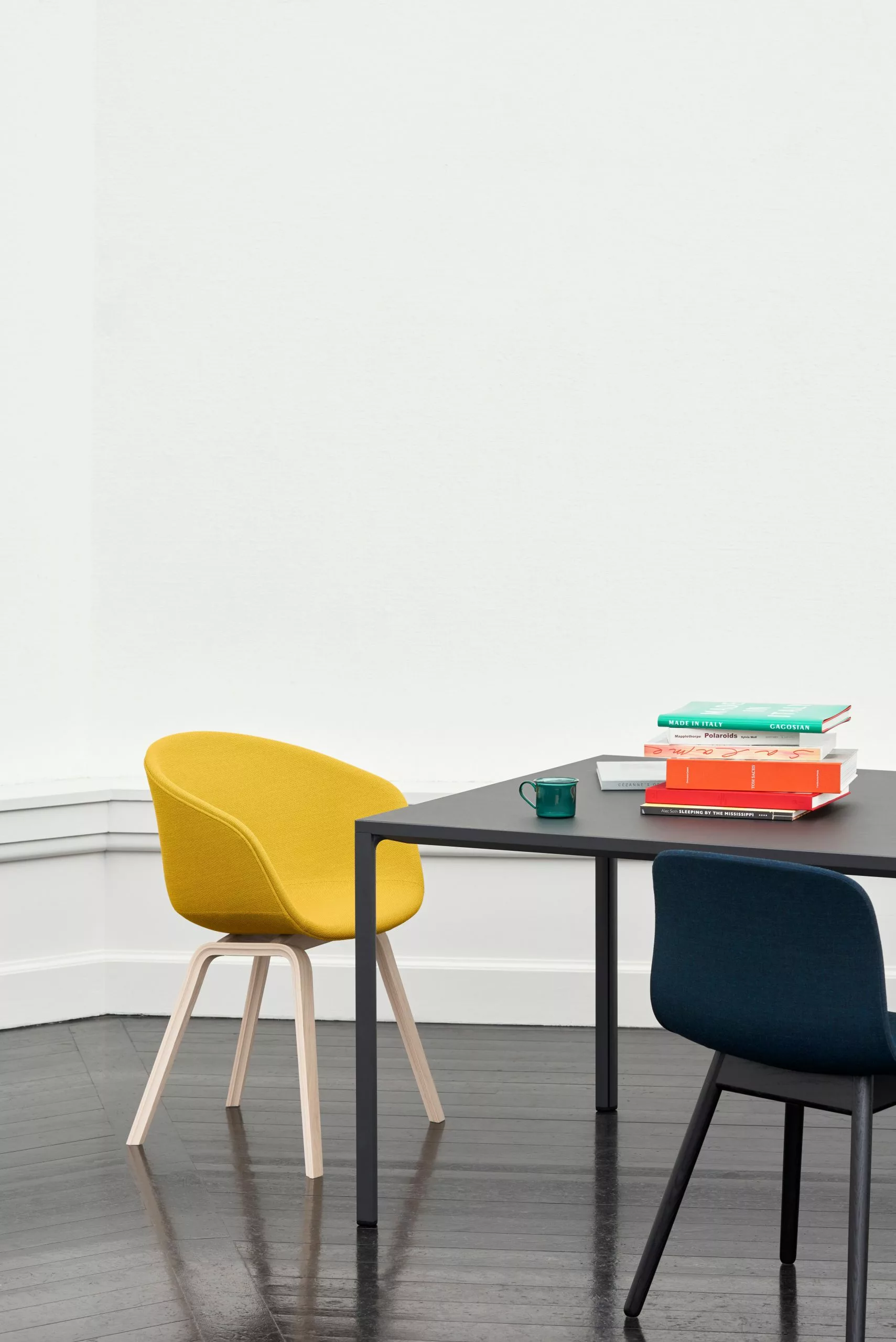 Hay AAC 23 Stuhl, Mit Wasserlack Behandelte Eiche / Steelcut Trio 446 5 Hay AAC 23 Stuhl, Mit Wasserlack Behandelte Eiche / Steelcut Trio 446 – Bild 5