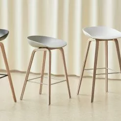 Hay AAS 32 Barhocker Hoch, Mit Wasserlack Behandelte Eiche / Soft Black -Cozy Living hay about a stool aas 32 barhocker hoch 10 scaled