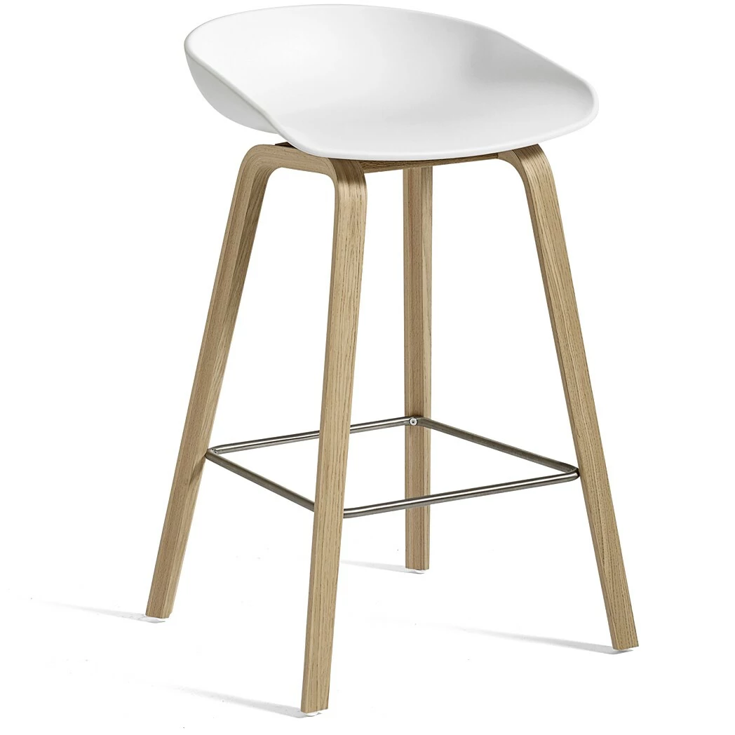Hay AAS 32 Barhocker Niedrig, Mit Wasserlack Behandelte Eiche / Weiß 1 Hay AAS 32 Barhocker Niedrig, Mit Wasserlack Behandelte Eiche / Weiß