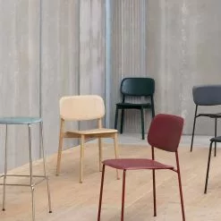 Hay Soft Edge 10 Stuhl Wasserbasiert Lack, Sitz Eiche / Schwarze Beine -Cozy Living hay soft edge 10 stuhl wasserbasiert lack 1 1