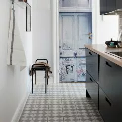 Maze Anyone Hocker, Schwarz -Cozy Living maze anyone hocker 16