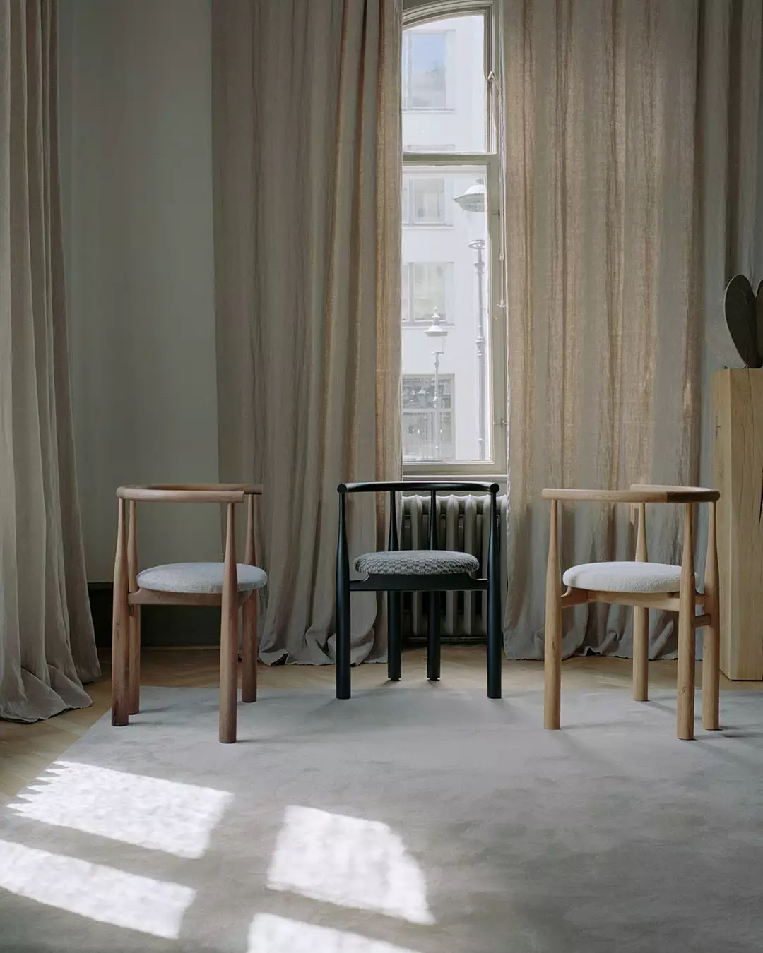 New Works Bukowski Stuhl, Eiche / Lana 024 3 New Works Bukowski Stuhl, Eiche / Lana 024 – Bild 3