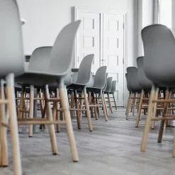 Normann Copenhagen Form Stuhl, Schwarz/Eiche 6 Normann Copenhagen Form Stuhl, Schwarz/Eiche -Cozy Living normann copenhagen form stuhl weiss eiche 3 1