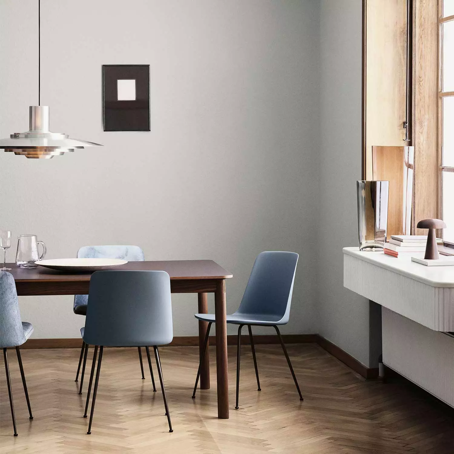 &Tradition Rely Stuhl HW6, Schwarz / Hellblau 2 &Tradition Rely Stuhl HW6, Schwarz / Hellblau – Bild 2